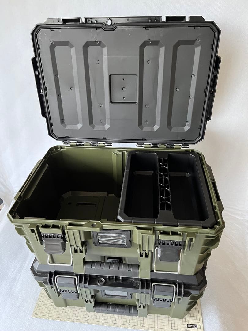 2個セット、プラスチックツールボックス、専用トレー付きで収納便利。