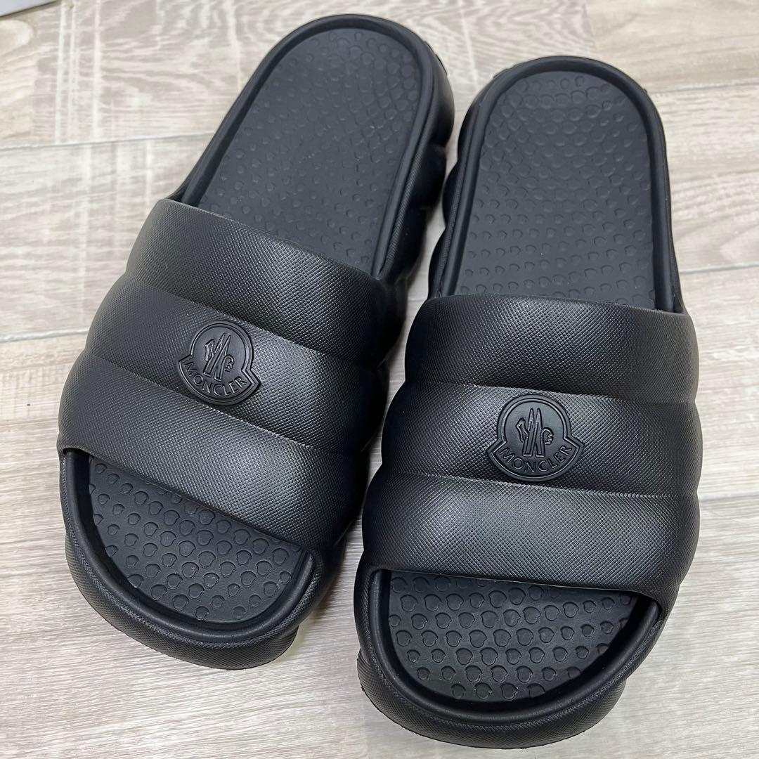 ゆ*こ様 新品未使用 MONCLER ブラック サンダル 40 【56b1529