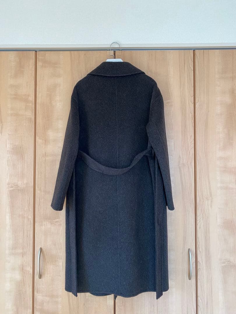 炭ブラックロングコート、キャメル100％、新品