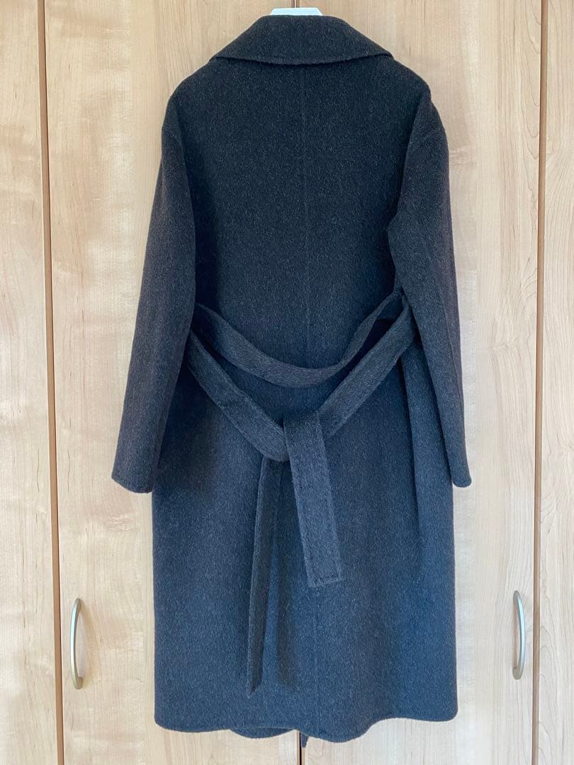 炭ブラックロングコート、キャメル100％、新品