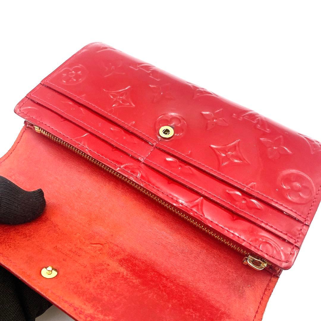 ルイヴィトン ヴェルニ ポルトフォイユサラ レディース 長財布 M93530