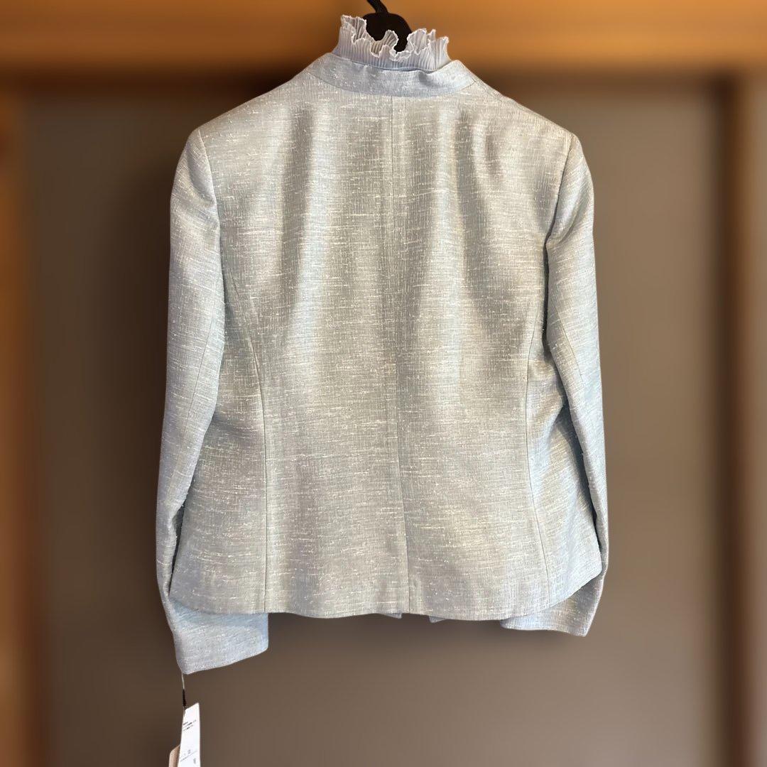 新品タグ付 10.2万円 ピエールカルダン フリル美しいエレガントスーツ　13号