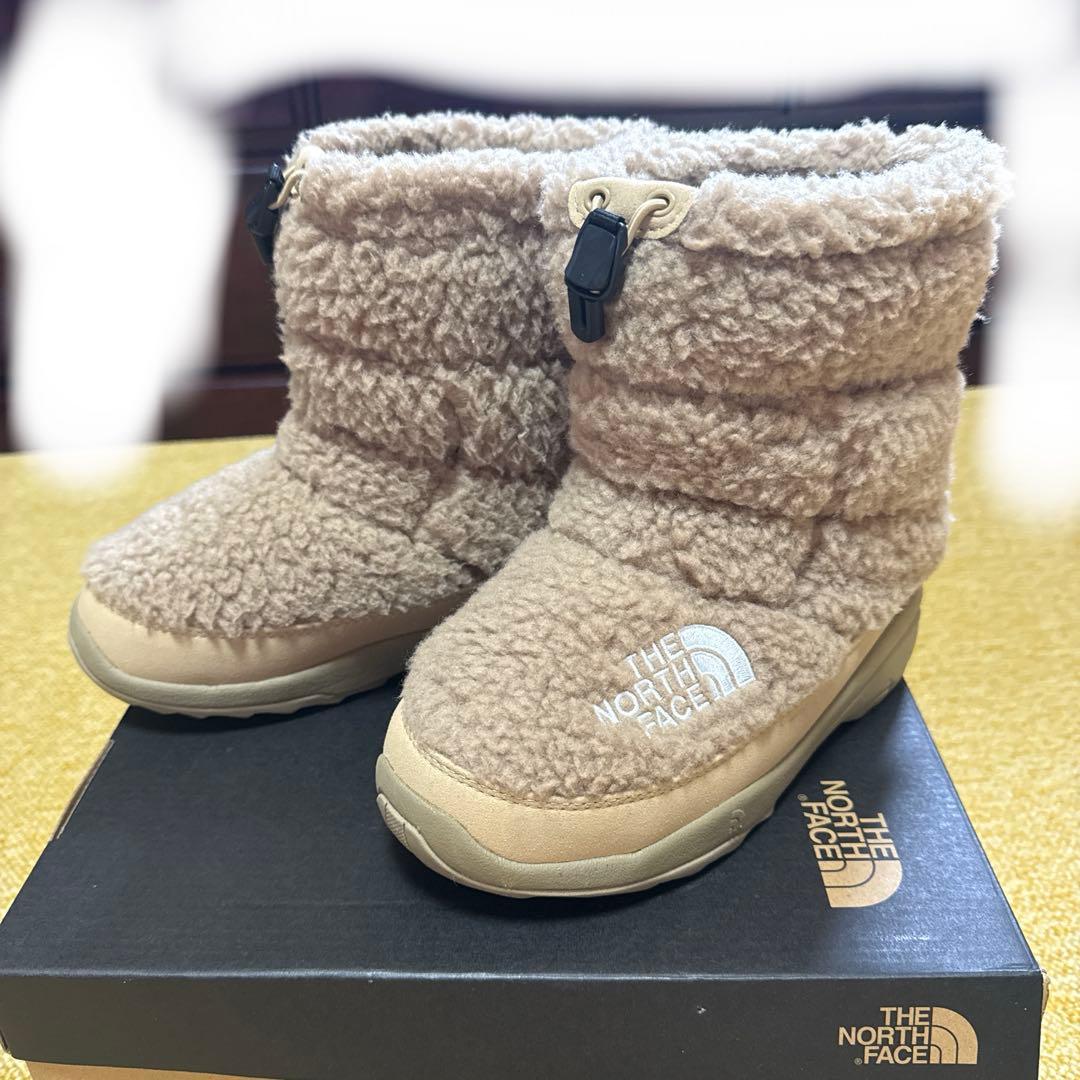 ノースフェイス　子供用22センチ