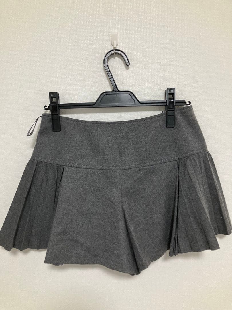 【美品】バーバリーブルーレーベル グレー ミニスカート キュロット プリーツ