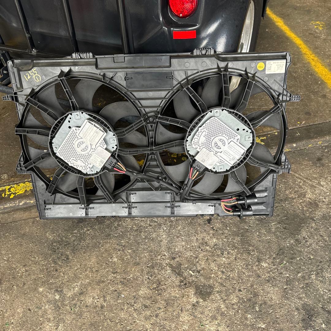 アウディＡ７電動ファン