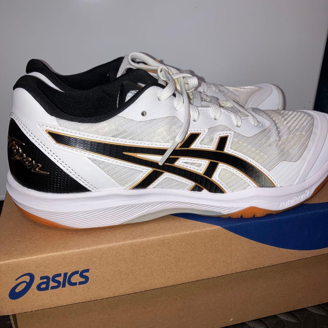 ゆ*な様 ASICS バレーボールシューズ ホワイト/ブラック/ゴールドJAPA