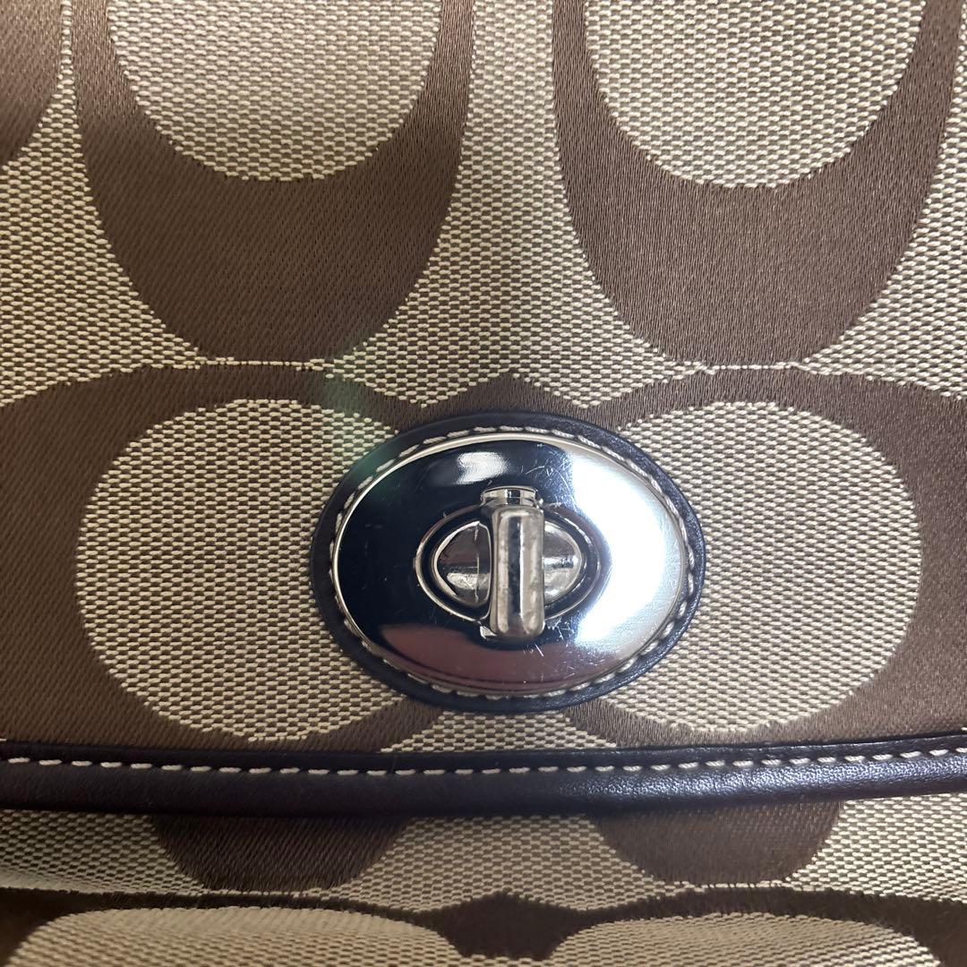 ⚠️週末価格　Coach ロゴプリント ショルダーバッグ