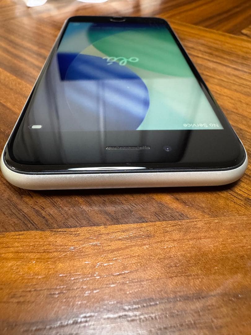 Apple iPhone SE (第2世代) ホワイト 128GB