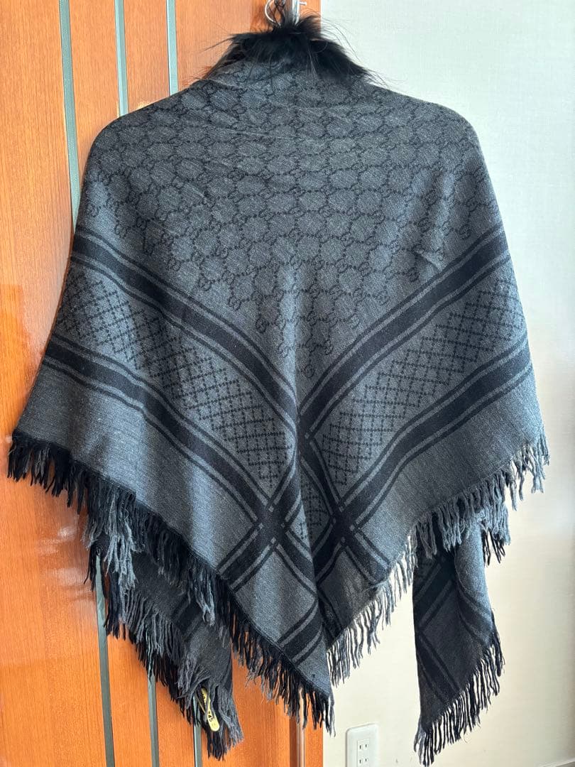 【稀少　美品】グッチ　GUCCI　gg柄　大判ショールストール　ファー付き