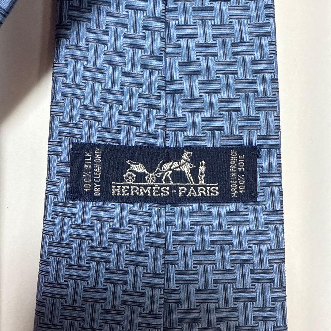 美品　エルメス　ネクタイ　青紺　H柄 シルクジャガード