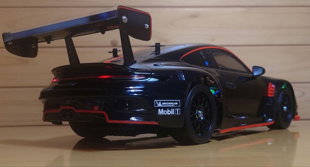 田宮RCポルシェ911GT3 R (992)LEDライト付＆プロポ充電器完成品