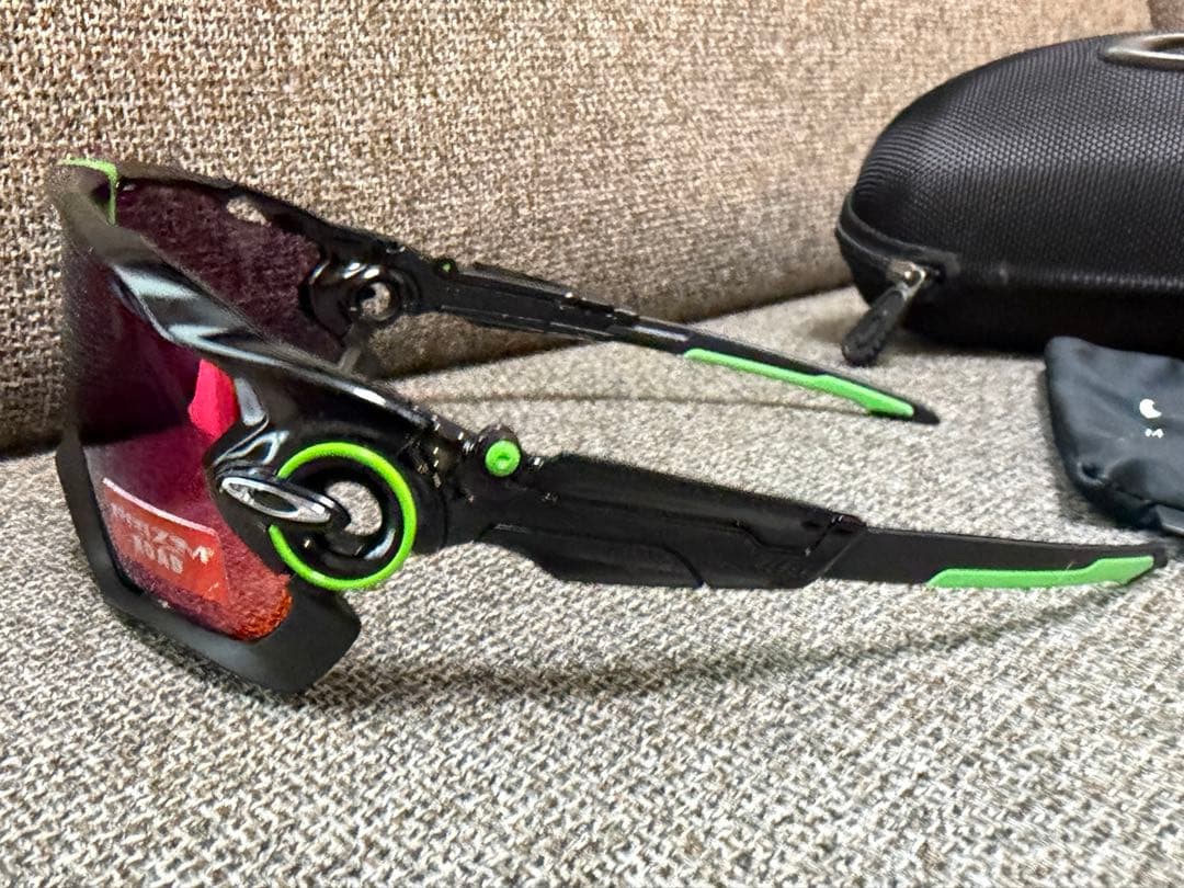 オークリー　JAWBREAKER Cavendishモデル PRIZMレンズ