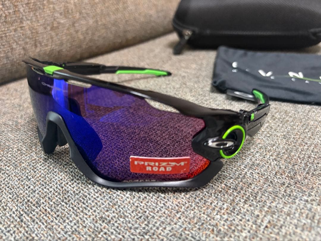 オークリー　JAWBREAKER Cavendishモデル PRIZMレンズ