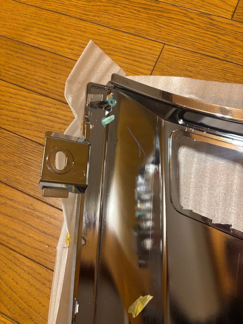 いすゞギガ　訳あり品　コーナーパネルメッキセンサー付き車用