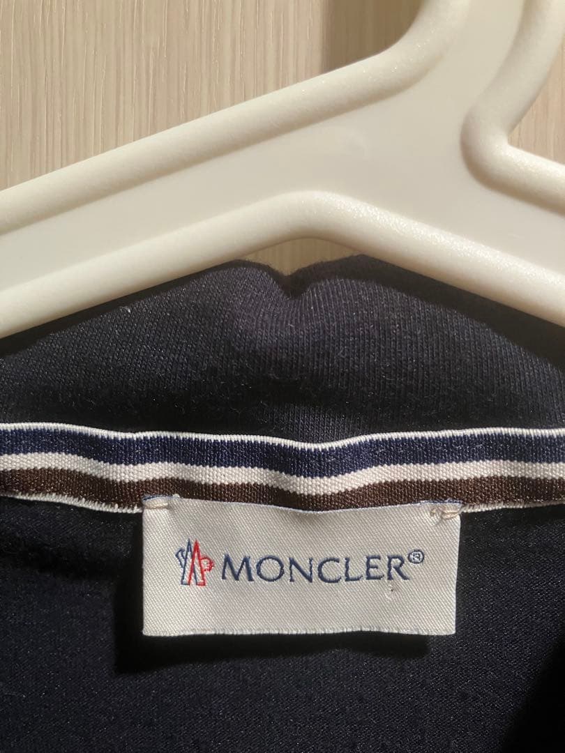 桐生一馬 　MONCLER ネイビー ポロシャツ