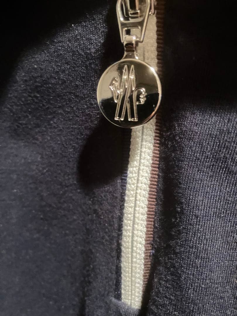 桐生一馬 　MONCLER ネイビー ポロシャツ