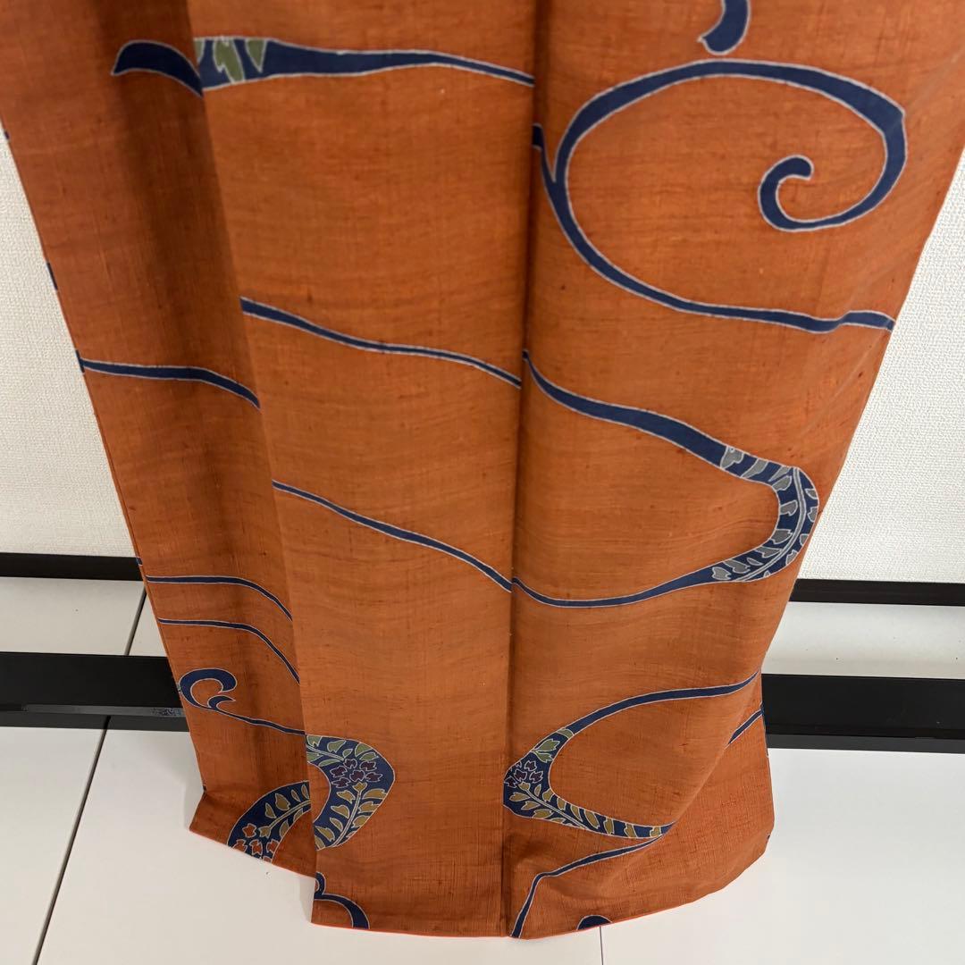 み*し様 結城紬 裄67 織りに染め 唐草模様 真綿 正絹 AK-5255