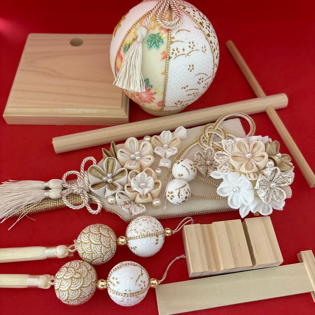 専用　羽子板　つるし飾り　木目込み　手鞠　名前入り　刺繍　命名　お雛様　七
