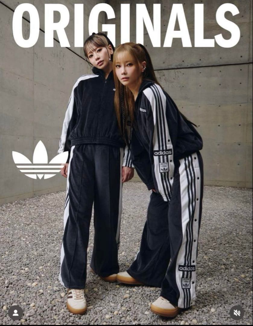 adidas W ADIBREAK VELOUR TT TP 黒 S