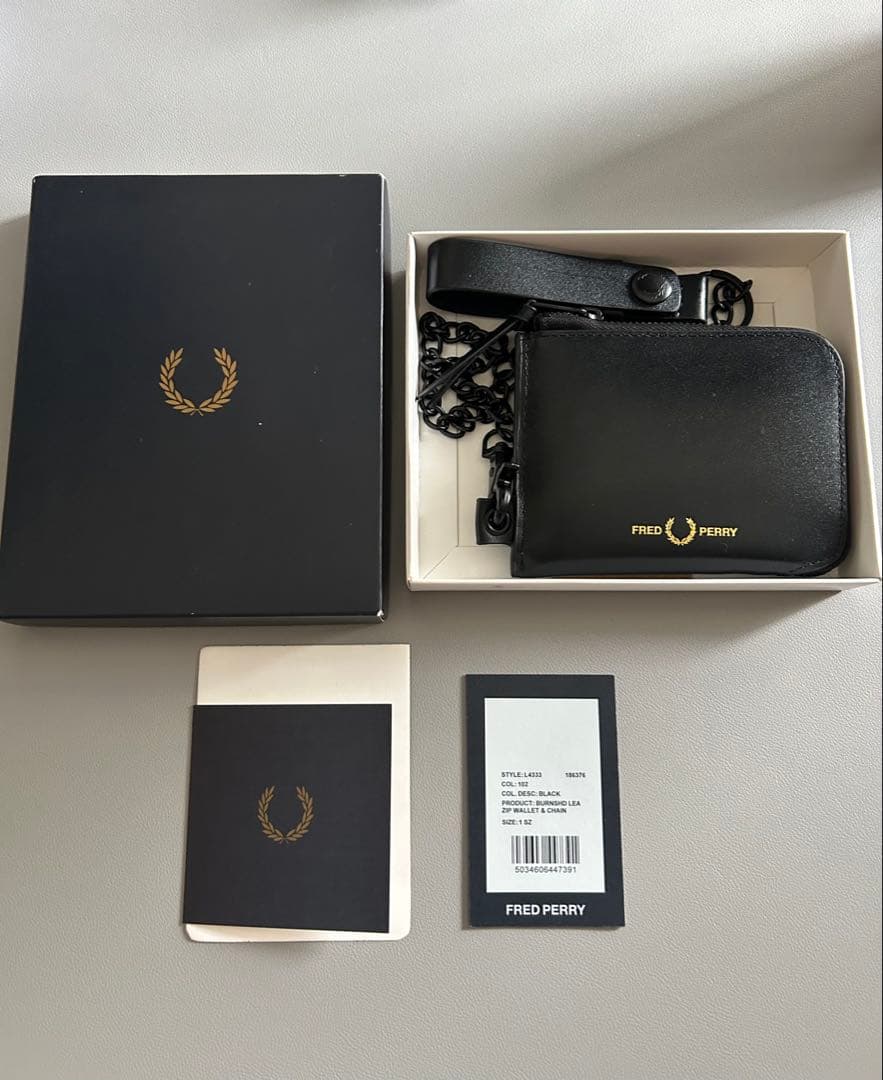 未使用美品・即日発送FRED PERRY L4333 WALLET&CHAIN