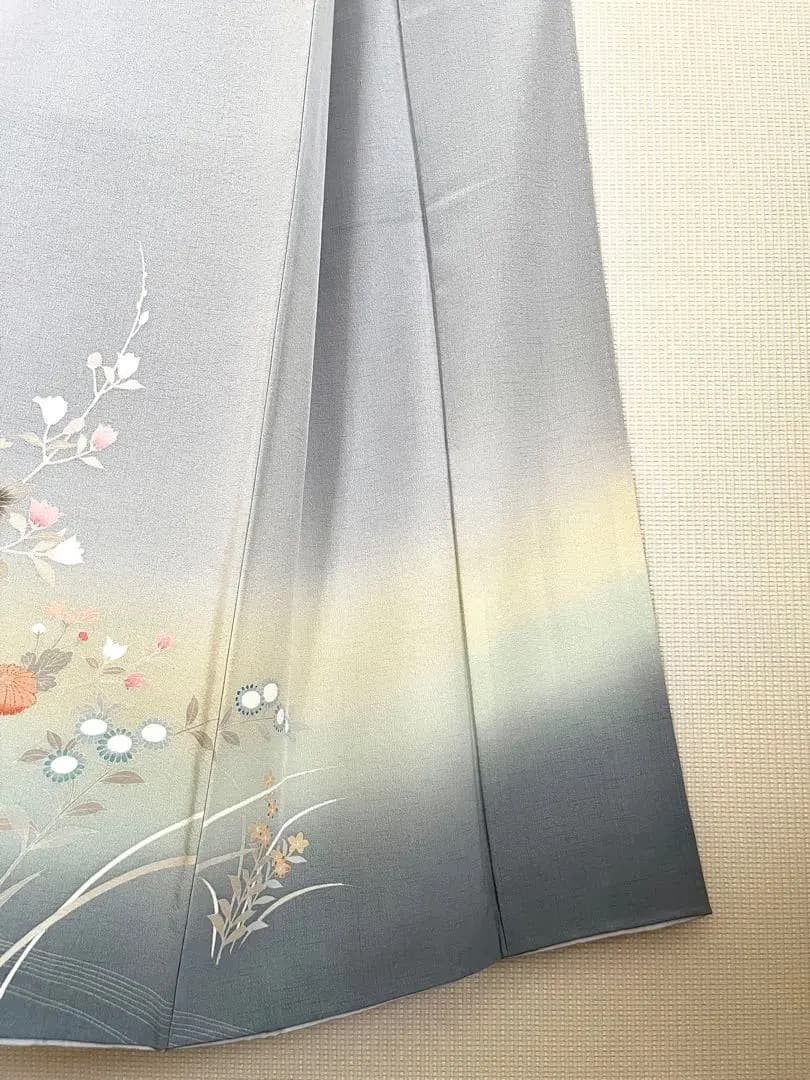 上品聡明なお色柄 上質正絹訪問着 美しい四季の花々 淡い色調グラデーション