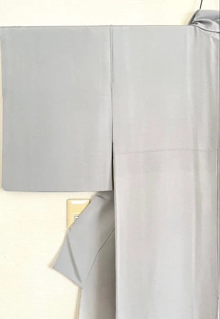 上品聡明なお色柄 上質正絹訪問着 美しい四季の花々 淡い色調グラデーション