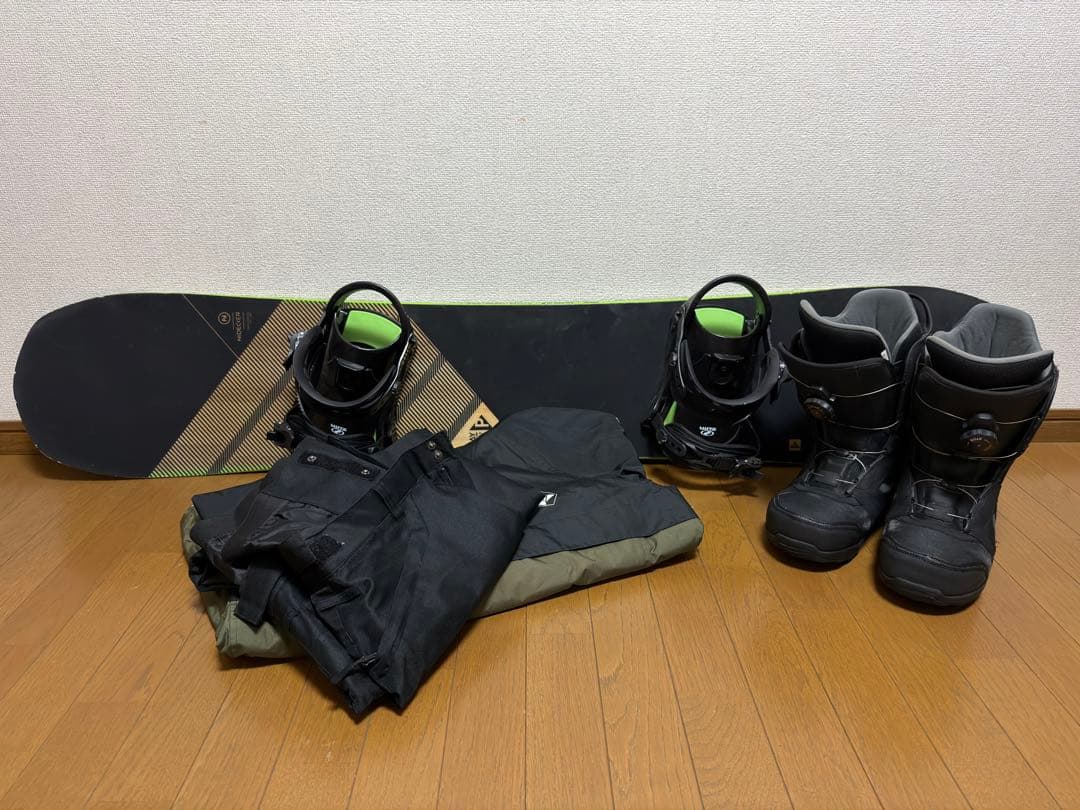 NIDECKER スノーボード 3点セット＋上下スキーウェア スノボセット