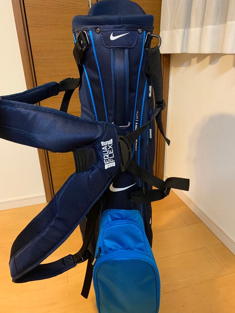美品　Nike Sport Lite ゴルフバッグ キャディバック スタンド