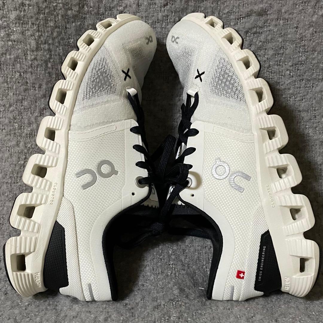 On Cloud X スニーカー 23cm ホワイト 正規品
