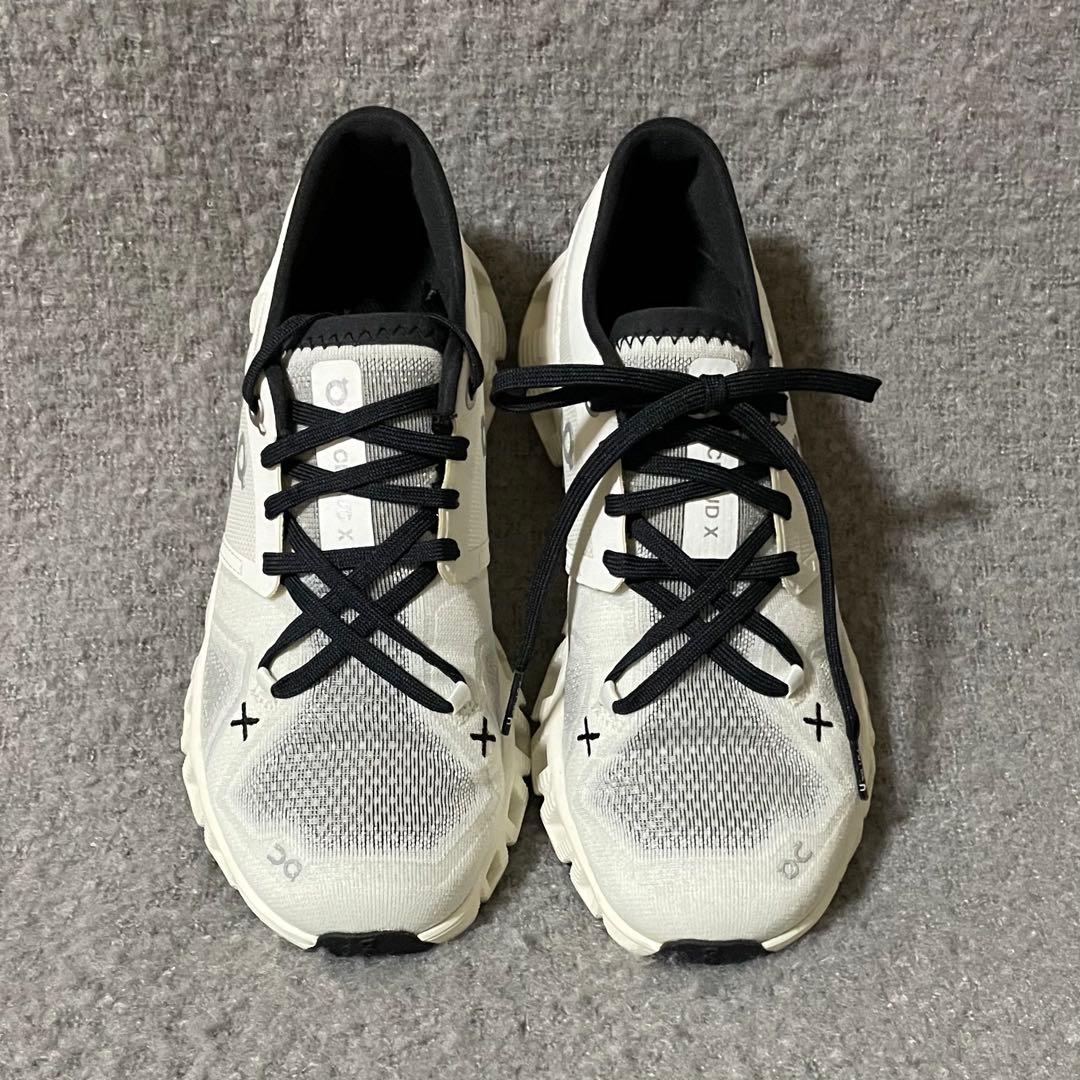 On Cloud X スニーカー 23cm ホワイト 正規品