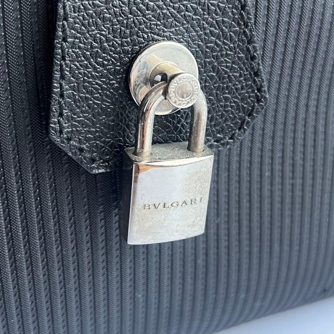 ✨極美品✨　BVLGARI ボストン　ハンドバッグ　レザー　革　黒