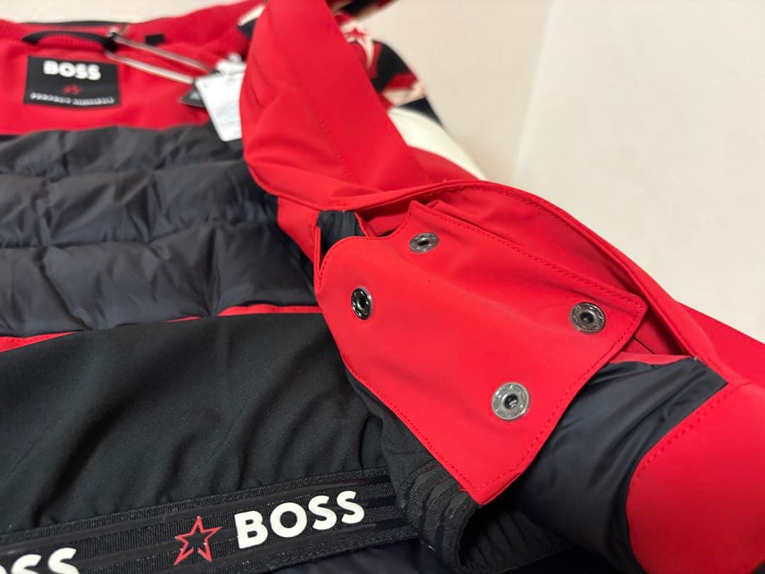 希少 完売品BOSS PERFECT MOMENT スノーボードウェア XS