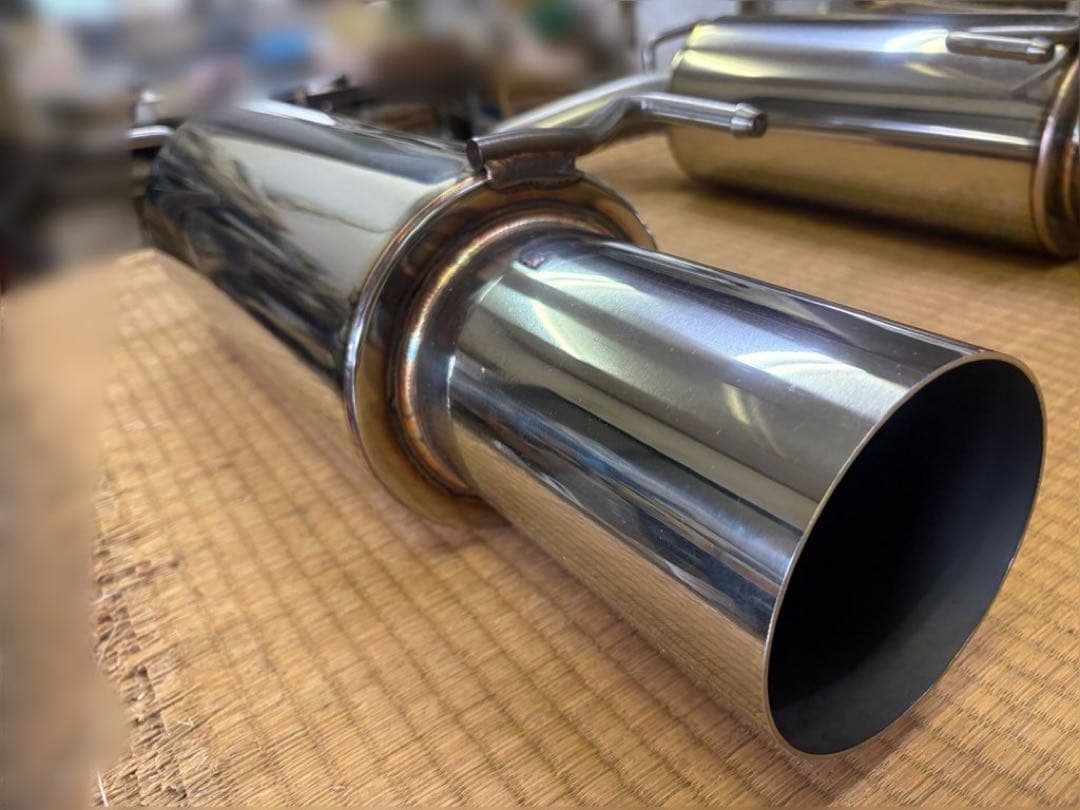 日産　スカイラインセダン　リアピースマフラー　KV36