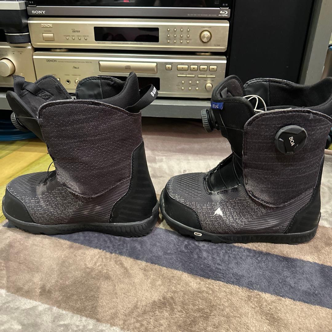 スノーボードブーツ Burton ritual 23.0 6月末までの出品