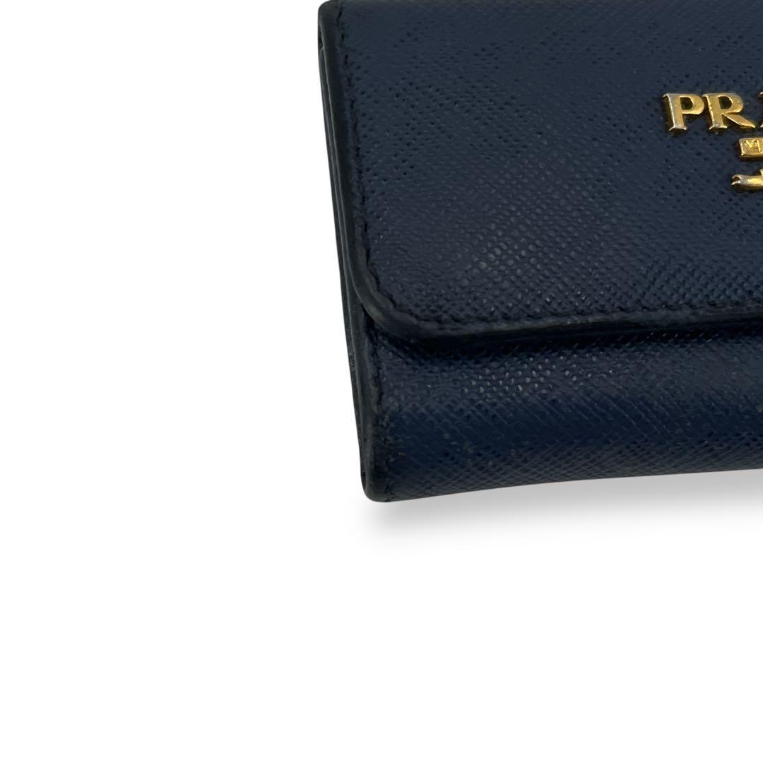 プラダ　キーケース　6連　メタルロゴ　サフィアーノレザー　ネイビー　男女兼用
