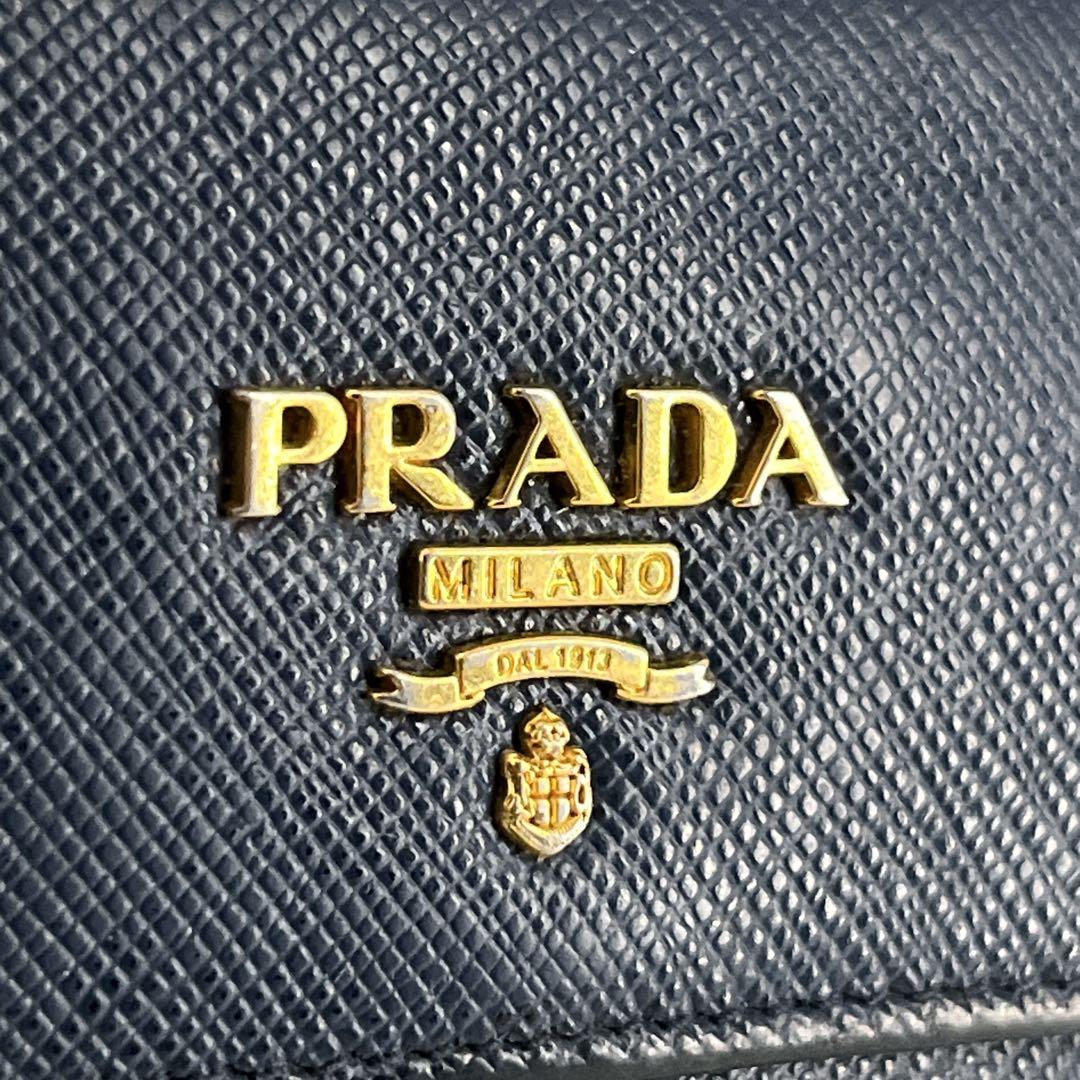 プラダ　キーケース　6連　メタルロゴ　サフィアーノレザー　ネイビー　男女兼用