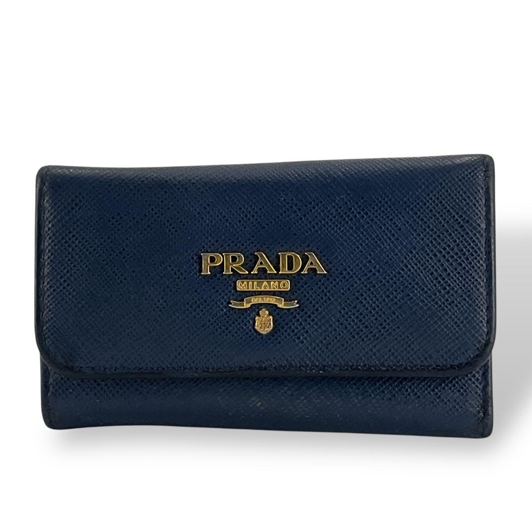 プラダ　キーケース　6連　メタルロゴ　サフィアーノレザー　ネイビー　男女兼用