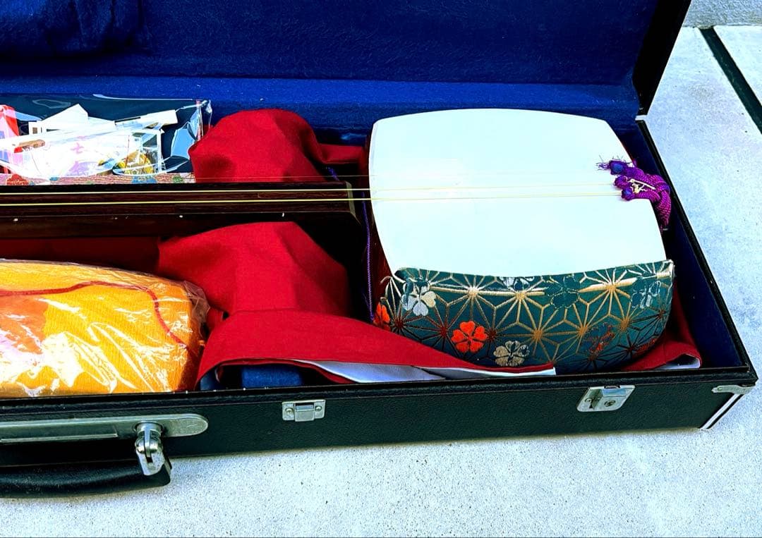 木製 津軽三味線 花柄装飾 ハードケース付属品付き