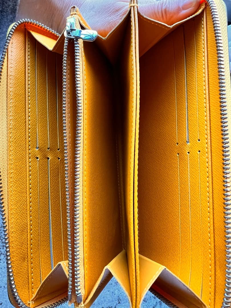 LV 長財布ジッピーウォレット エピ イエロー サンフラワー