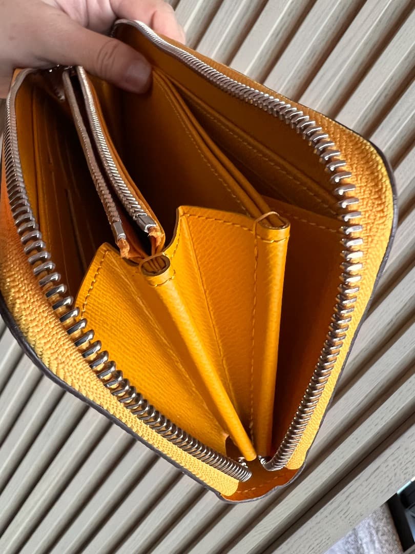 LV 長財布ジッピーウォレット エピ イエロー サンフラワー