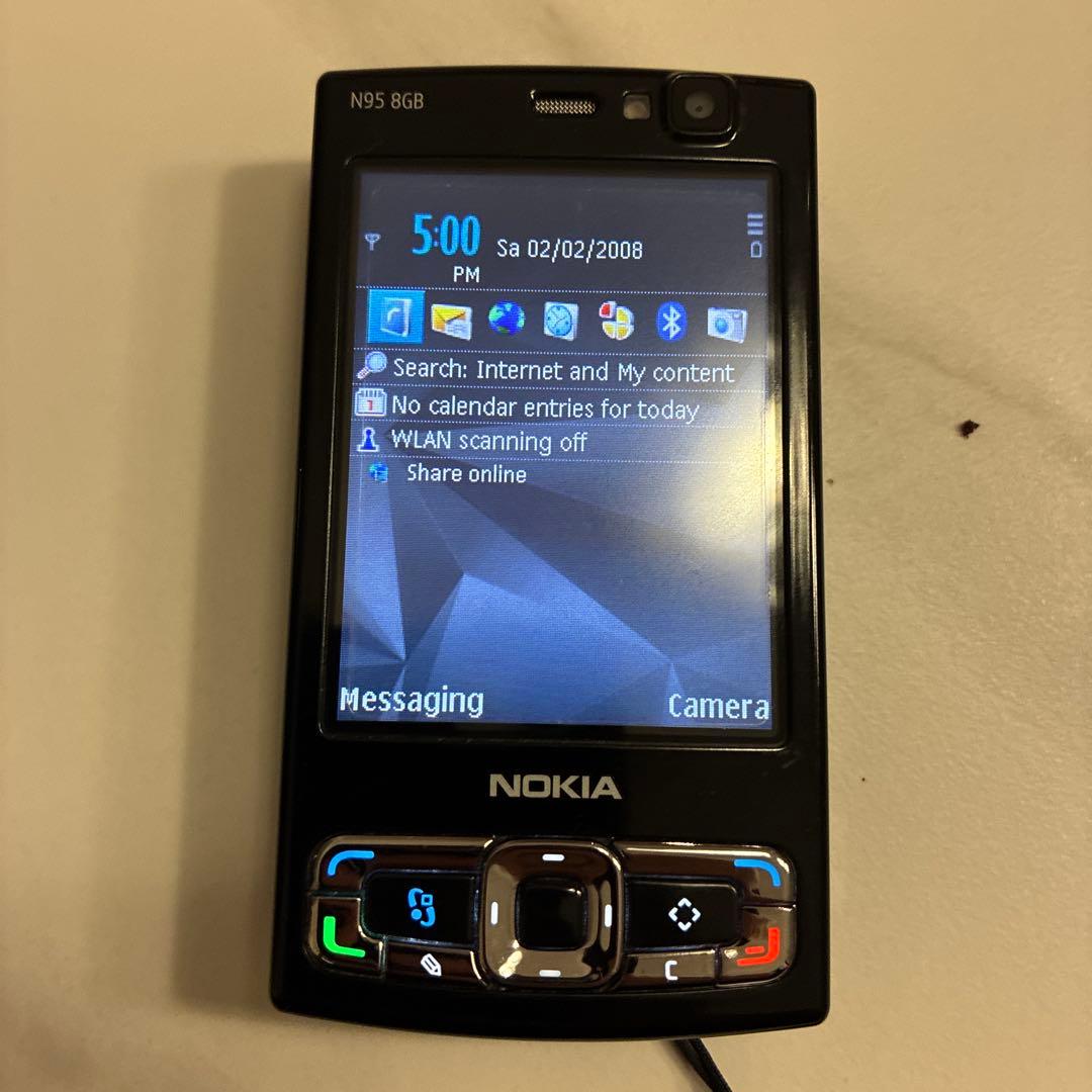 Nokia N95 8GB ブラック 携帯電話本体