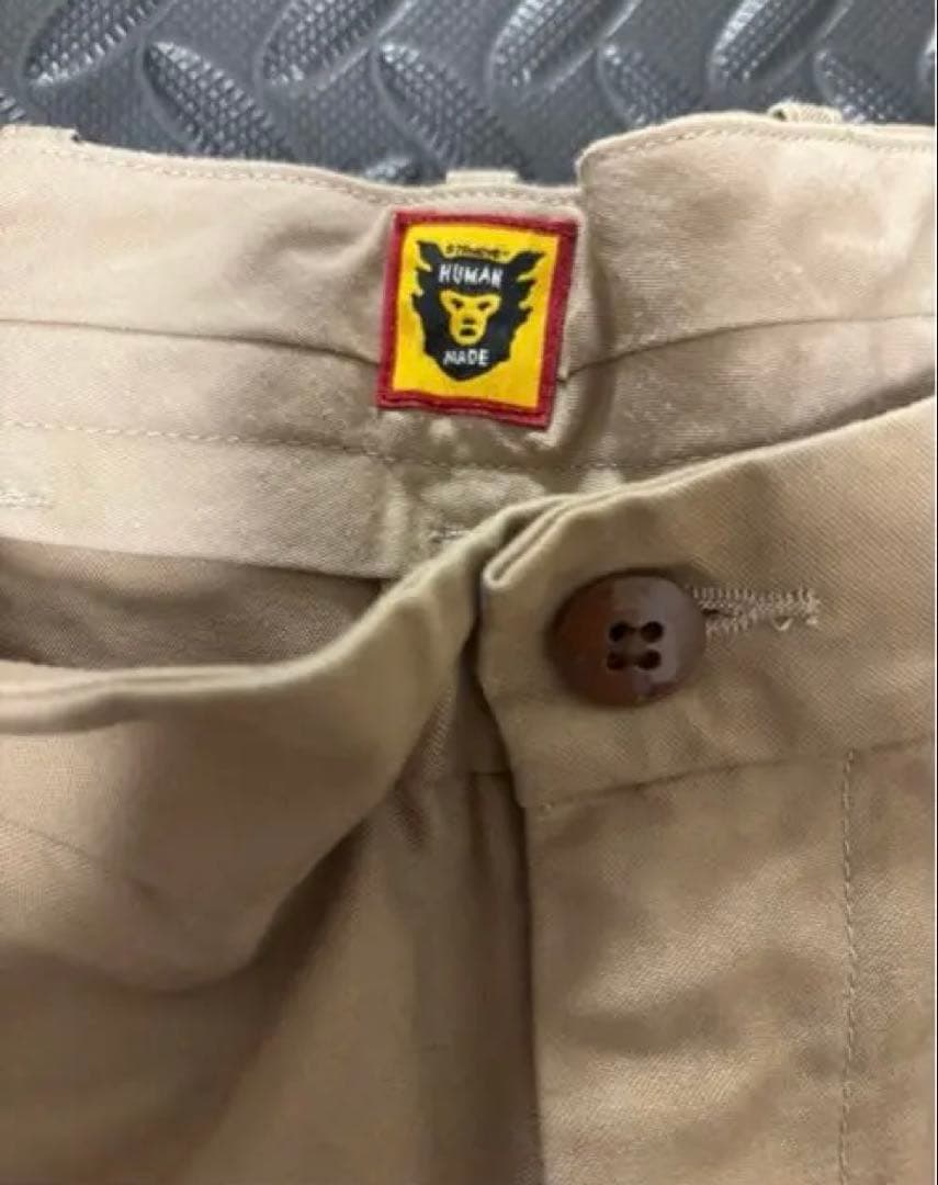 HUMAN MADE ハート刺繍 ベージュチノパン