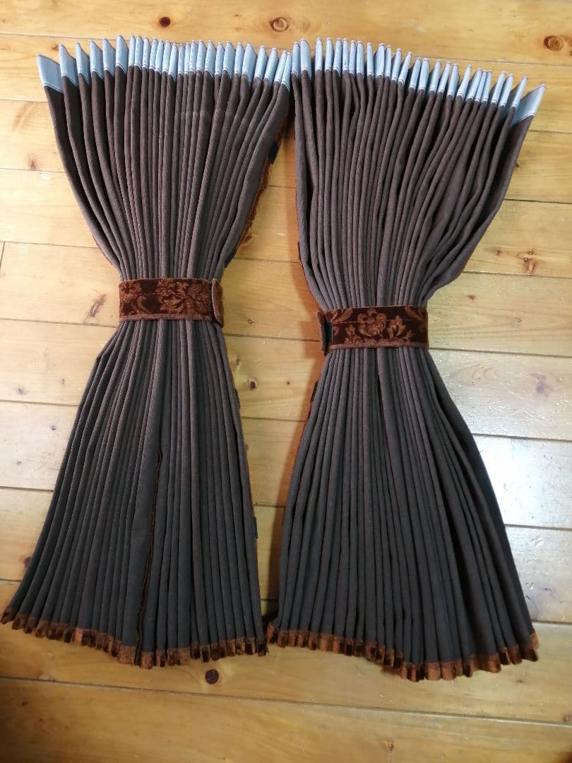 金華山ローレルブラウン仮眠カーテン