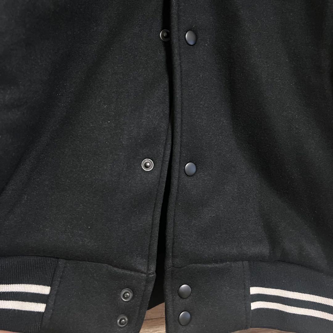 新品未使用 ミッキーマウス プルート スタジャン L ユニセックス さがら刺繍