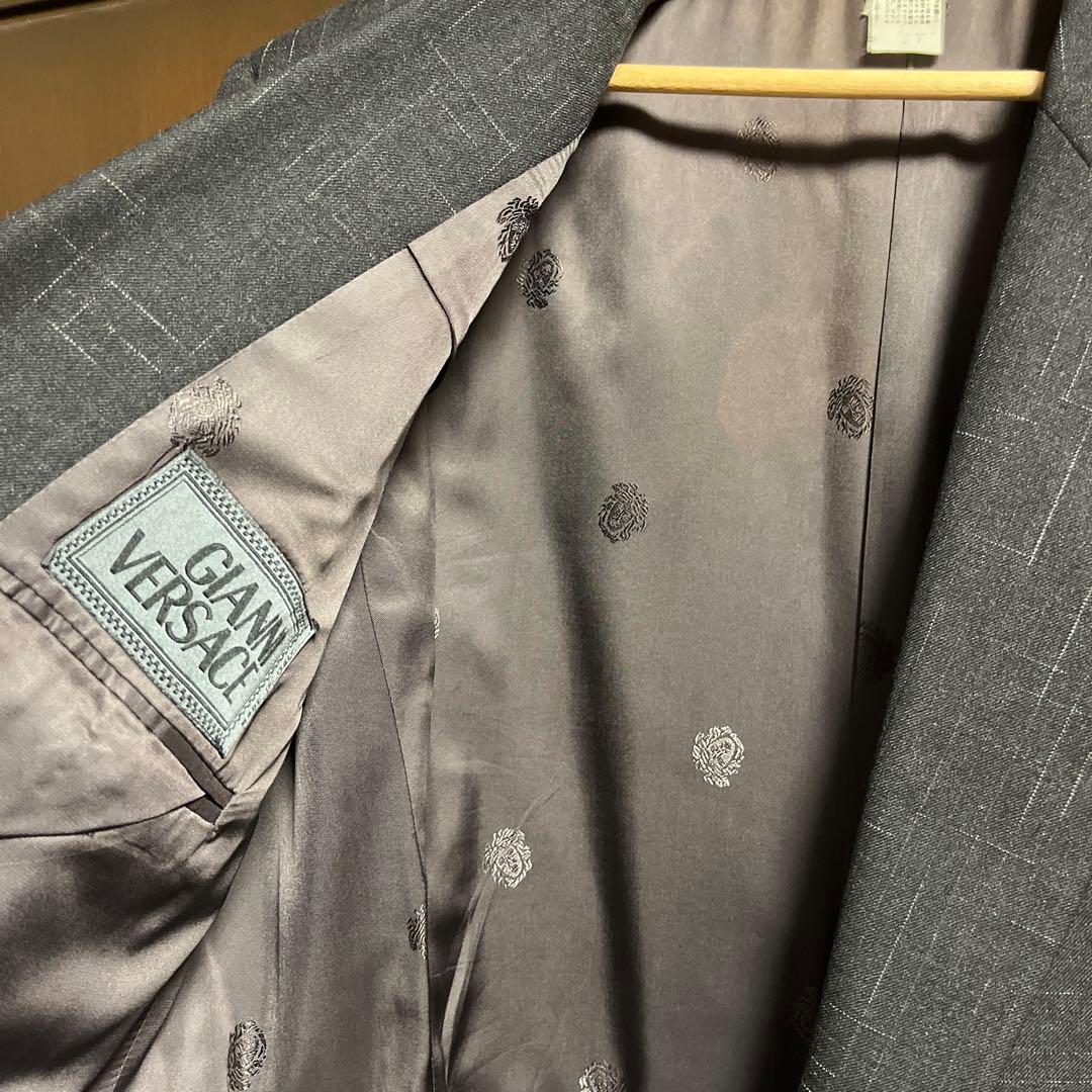 ミナミ　ヴェルサーチ　スーツ　セットアップ