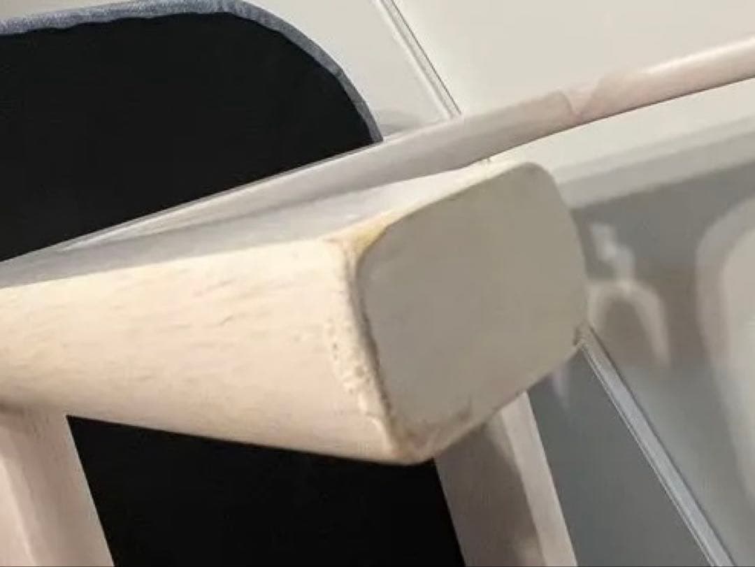 【送料込】ニトリ ダイニングチェアー