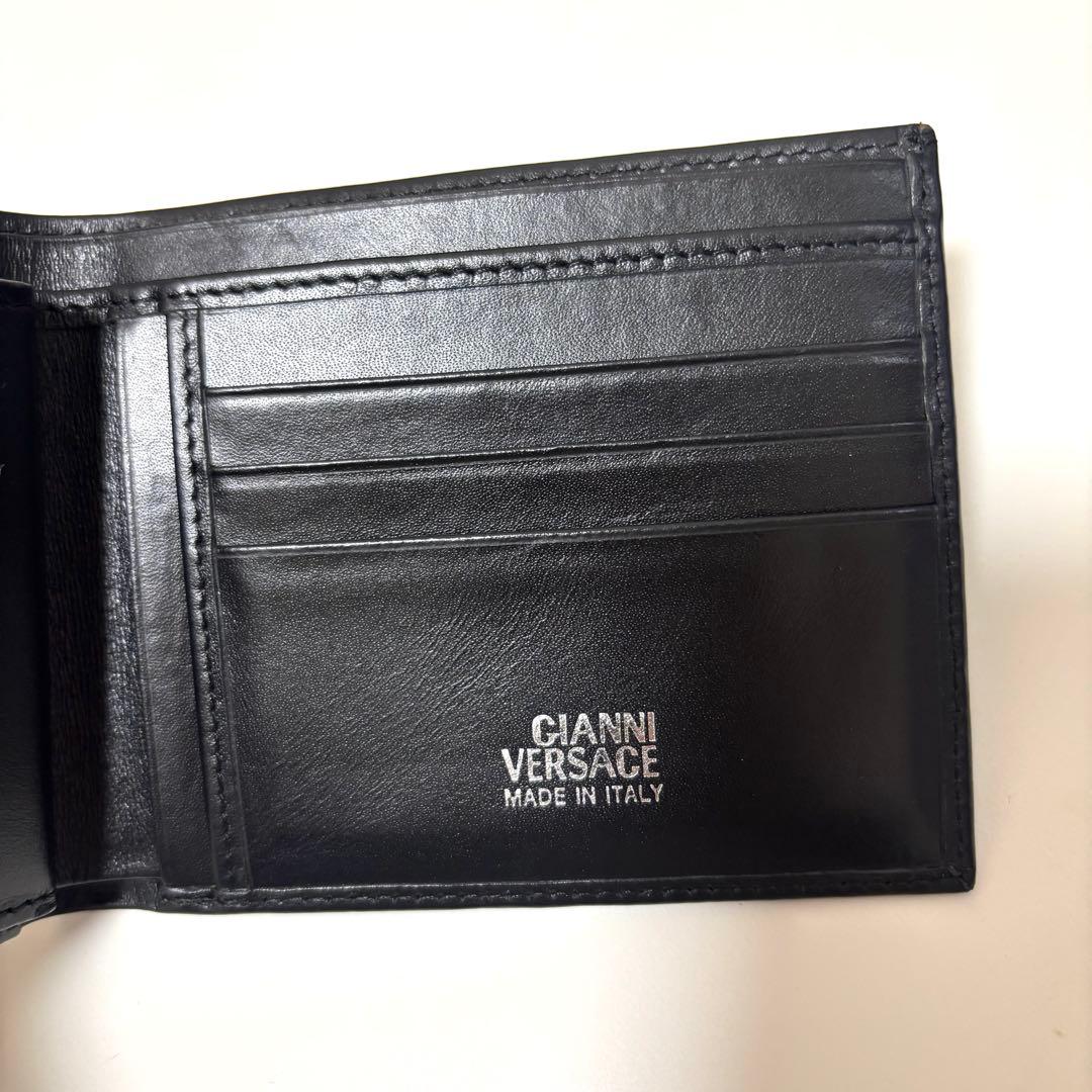 【新品】ジャンニヴェルサーチ 二つ折り財布 メデューサ　ブラック