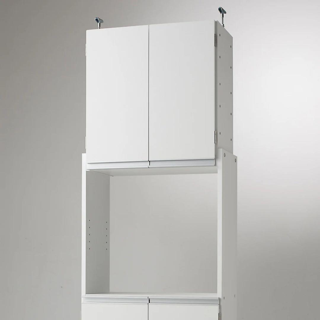 薄型で省スペースキッチン突っ張り収納庫 扉タイプ 幅45cm・奥行19cm