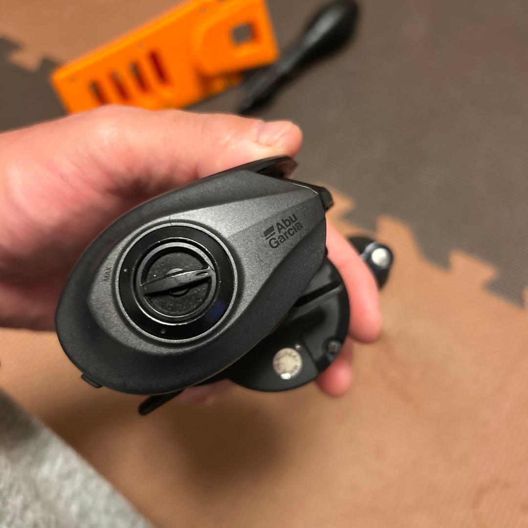 Abu Garcia ベイトリール レボ ビースト