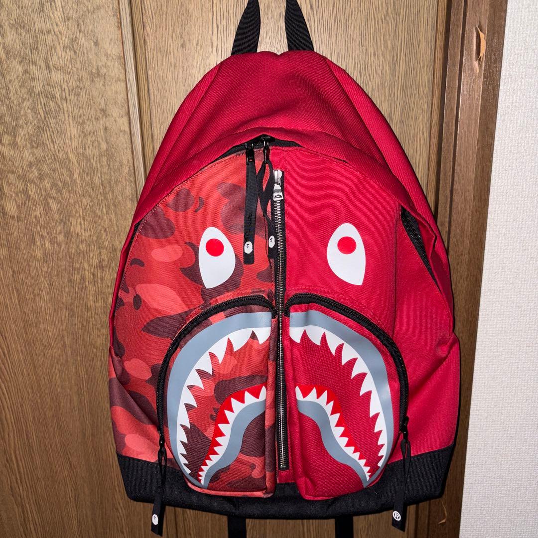 ABATHING APE リュックサック 赤